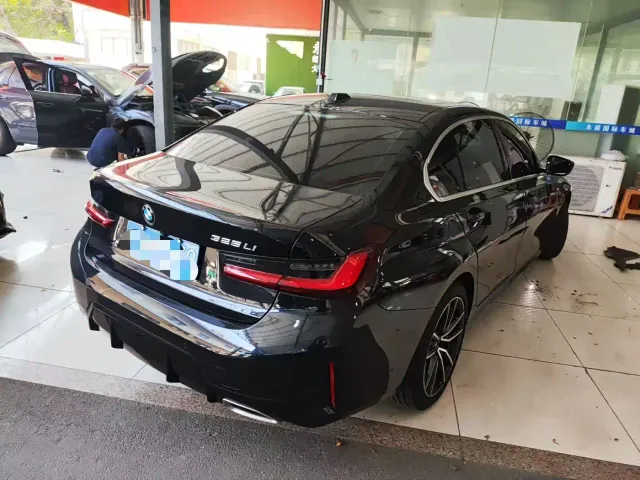 BMW 3 Series — Фото автомобиля 6