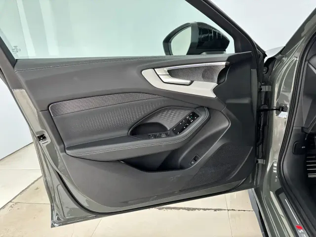 Audi A5L — Фото автомобиля 10
