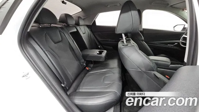 Hyundai Avante — Фото автомобиля 17