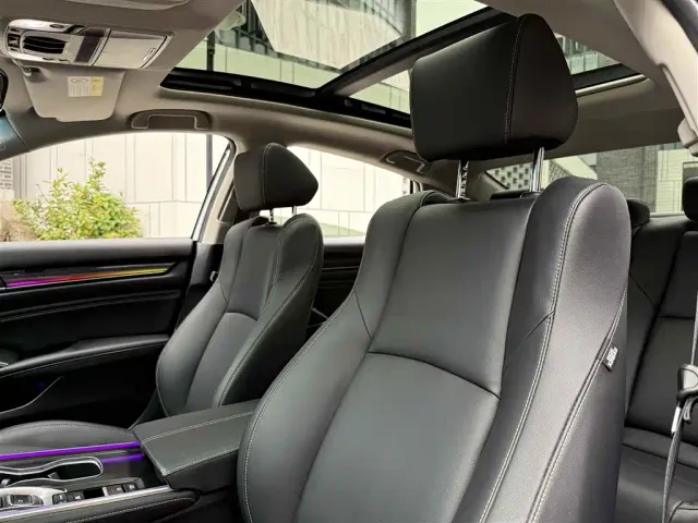 Honda Accord — Фото автомобиля 16