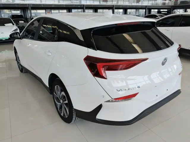 Buick Velite 6 — Фото автомобиля 4