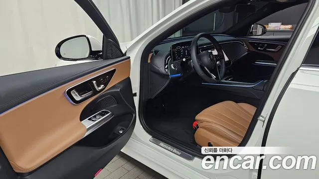 Mercedes-Benz E-Class — Фото автомобиля 10