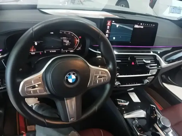 BMW 5 Series — Фото автомобиля 5