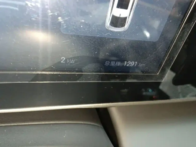 BYD Qin L — Фото автомобиля 13