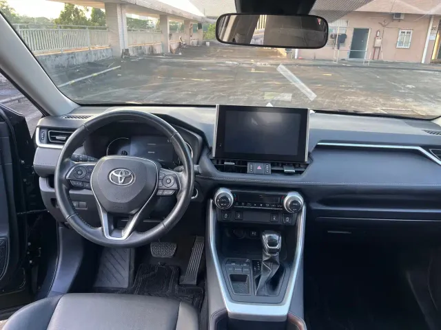 Toyota RAV4 — Фото автомобиля 19