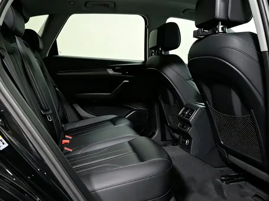 Audi Audi Q5L 2023 45T Luxury Dynamic — Фото автомобиля 6
