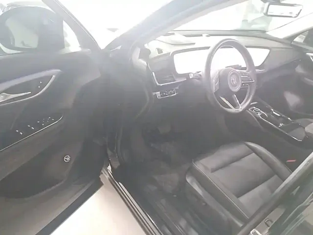Buick Envision Plus — Фото автомобиля 15