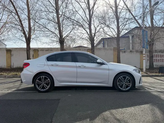 BMW 1 Series — Фото автомобиля 4