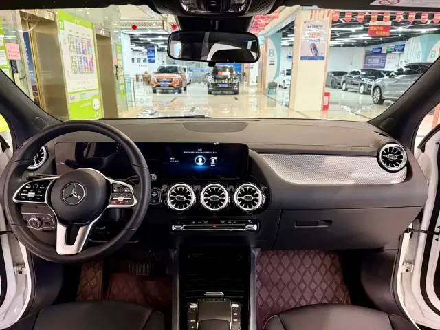 Mercedes-Benz GLA-Class — Фото автомобиля 8