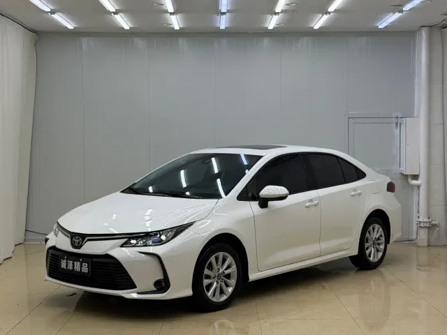 Фотография автомобиля — Toyota Corolla