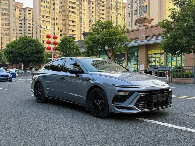 Hyundai Sonata — Фото автомобиля 3