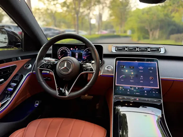 Mercedes-Benz S-Class — Фото автомобиля 16