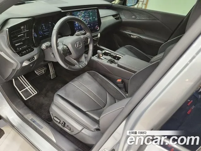 Lexus RX — Фото автомобиля 11