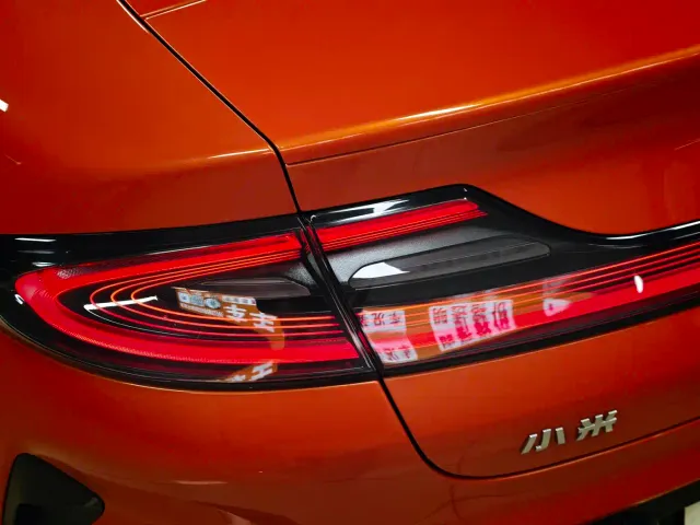 Xiaomi SU7 — Фото автомобиля 17