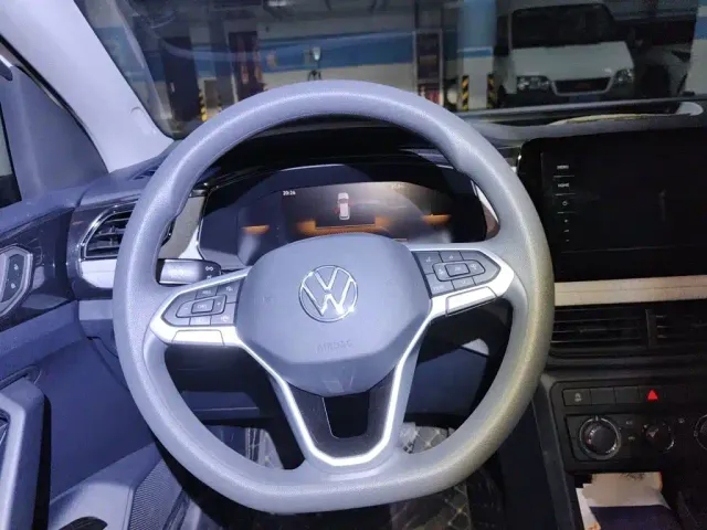Volkswagen Tharu — Фото автомобиля 2