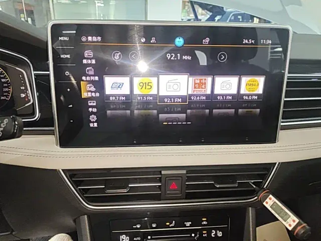 Volkswagen Tiguan L — Фото автомобиля 12