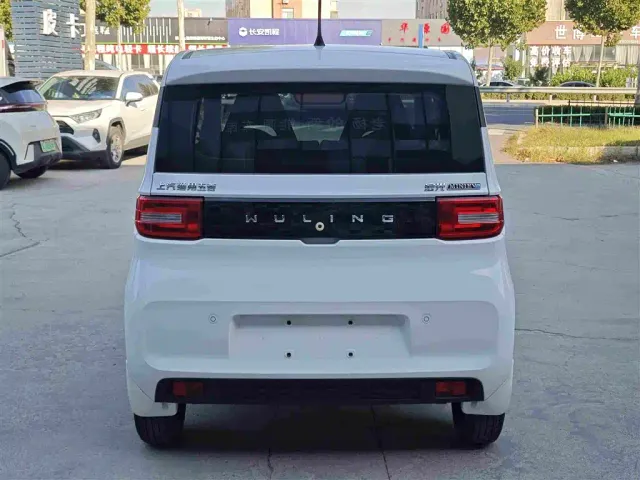 Wuling Hongguang Mini EV — Фото автомобиля 5