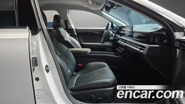Hyundai Grandeur GN7 — Фото автомобиля 26