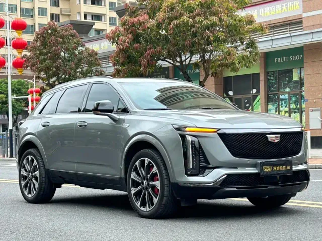 Cadillac XT5 — Фото автомобиля 3