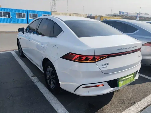 BYD Qin PLUS — Фото автомобиля 4