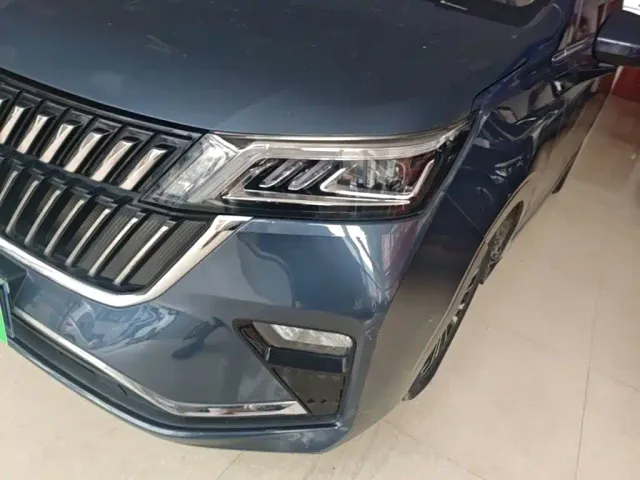 Wuling Jiachen — Фото автомобиля 23