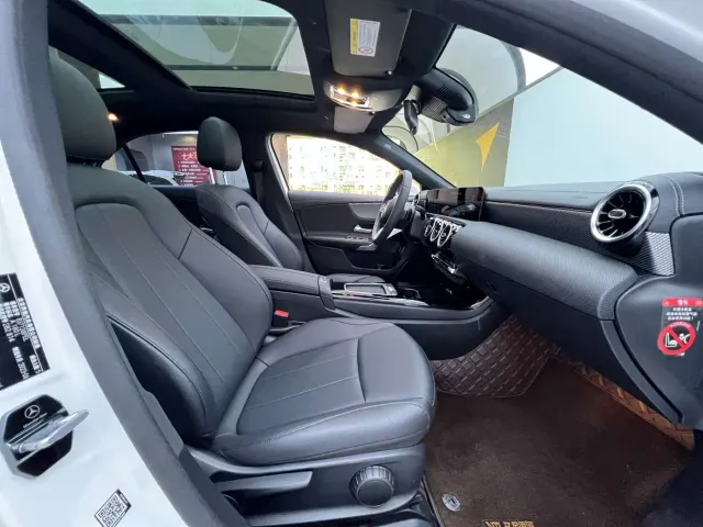 Mercedes-Benz A-Class — Фото автомобиля 21