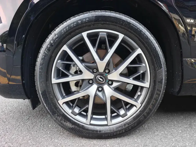 GAC Trumpchi GS8 — Фото автомобиля 25