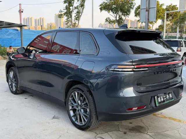 Leapmotor C10 — Фото автомобиля 11