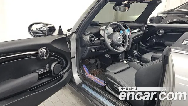 MINI Cooper Convertible — Фото автомобиля 15