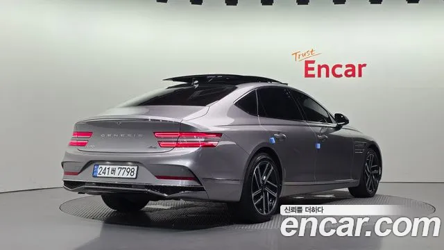 Genesis G80 Бензин 2.5 турбо AWD — Фото автомобиля 2