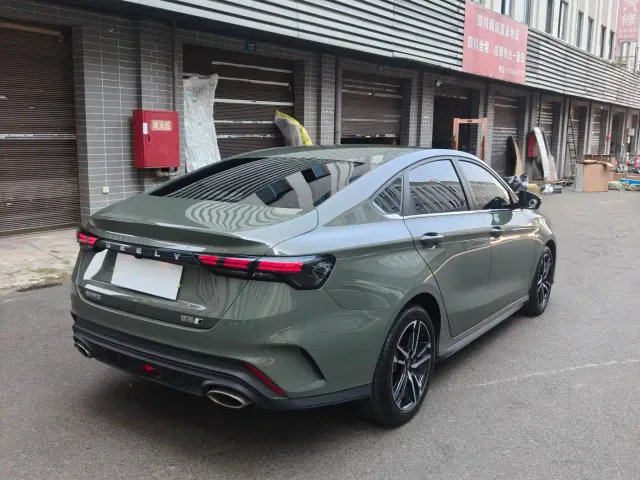 Geely Binrui — Фото автомобиля 4