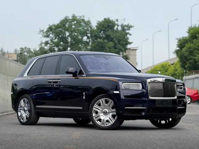 Rolls-Royce Cullinan — Фото автомобиля 3