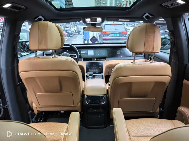 Li Auto ONE — Фото автомобиля 11