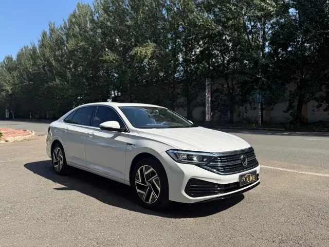 Volkswagen Sagitar — Фото автомобиля 3
