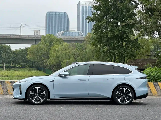 Nio ET5 Touring — Фото автомобиля 4