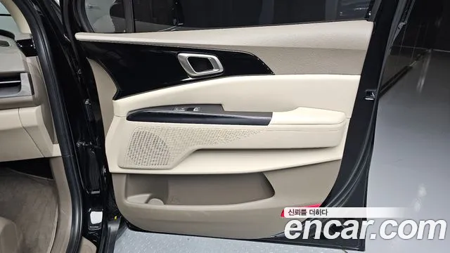Kia Canival Carnival 4 поколение Дизель 9 мест Prestige — Фото автомобиля 24