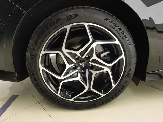 Hozon Neta GT — Фото автомобиля 6