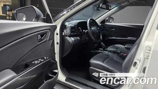 KG_Mobility_Ssangyong TIBOLI Very New Tivoli Бензин 1.5 2WD — Фото автомобиля 10