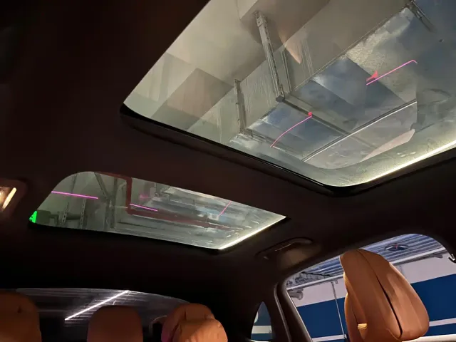 Mercedes-Benz E-Class — Фото автомобиля 14