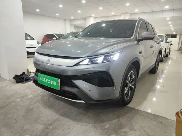 Фотография автомобиля — BYD Song Pro