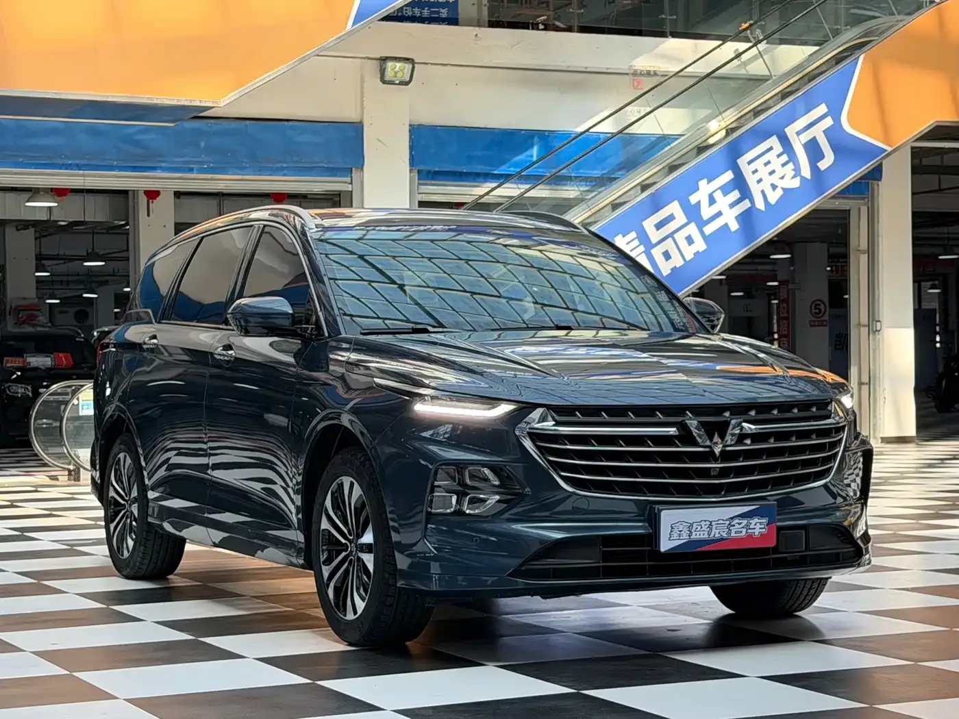 Wuling Motors Wuling Victory 2022 1.5T CVT Flagship — Фото автомобиля 3