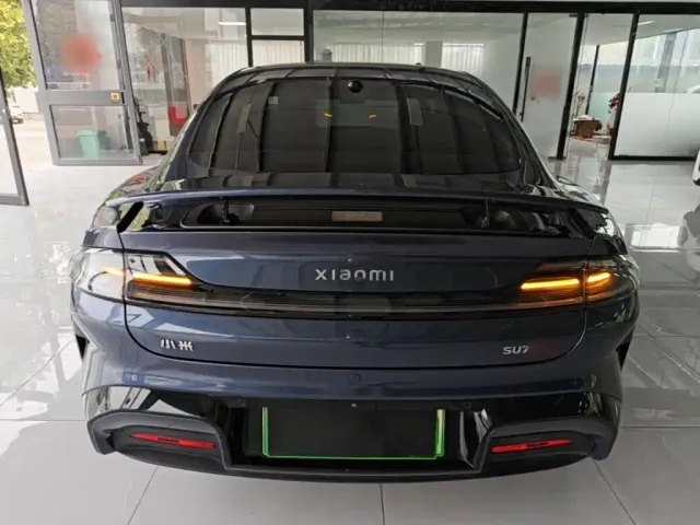 Xiaomi SU7 — Фото автомобиля 5