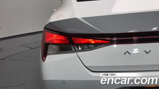 Hyundai AVANTE — Фото автомобиля 23