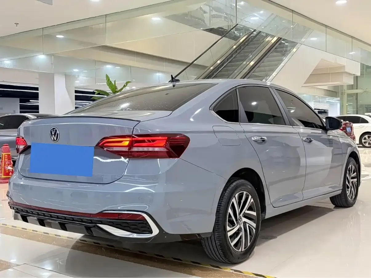 Volkswagen Lavida 2023 280TSI DSG Starlight Comfort Edition — Фото автомобиля 6