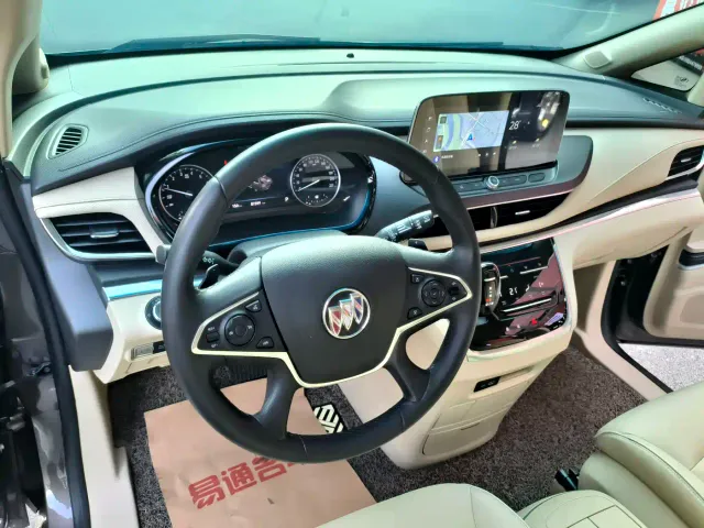 Buick GL8 — Фото автомобиля 12