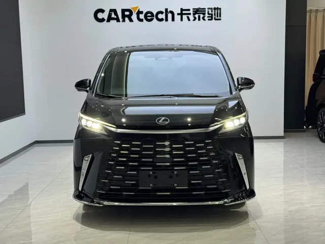 Lexus LM — Фото автомобиля 2