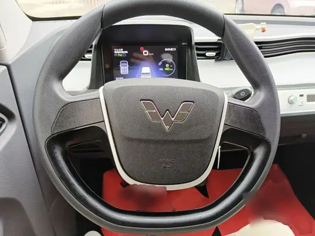 Wuling Hongguang Mini EV — Фото автомобиля 10