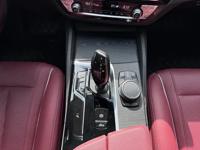 BMW 5 Series — Фото автомобиля 7