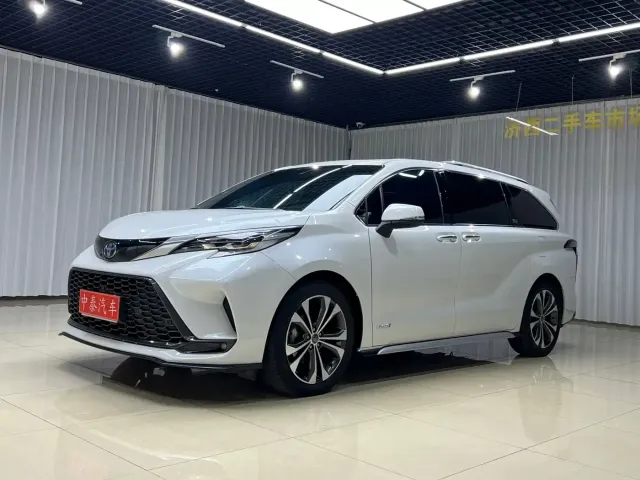 Фотография автомобиля — Toyota Granvia