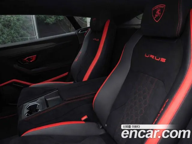 Lamborghini Urus — Фото автомобиля 8